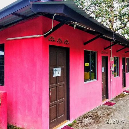 Lopoh Waterfront Budget Chalets Willa Hulu Langat Zewnętrze zdjęcie
