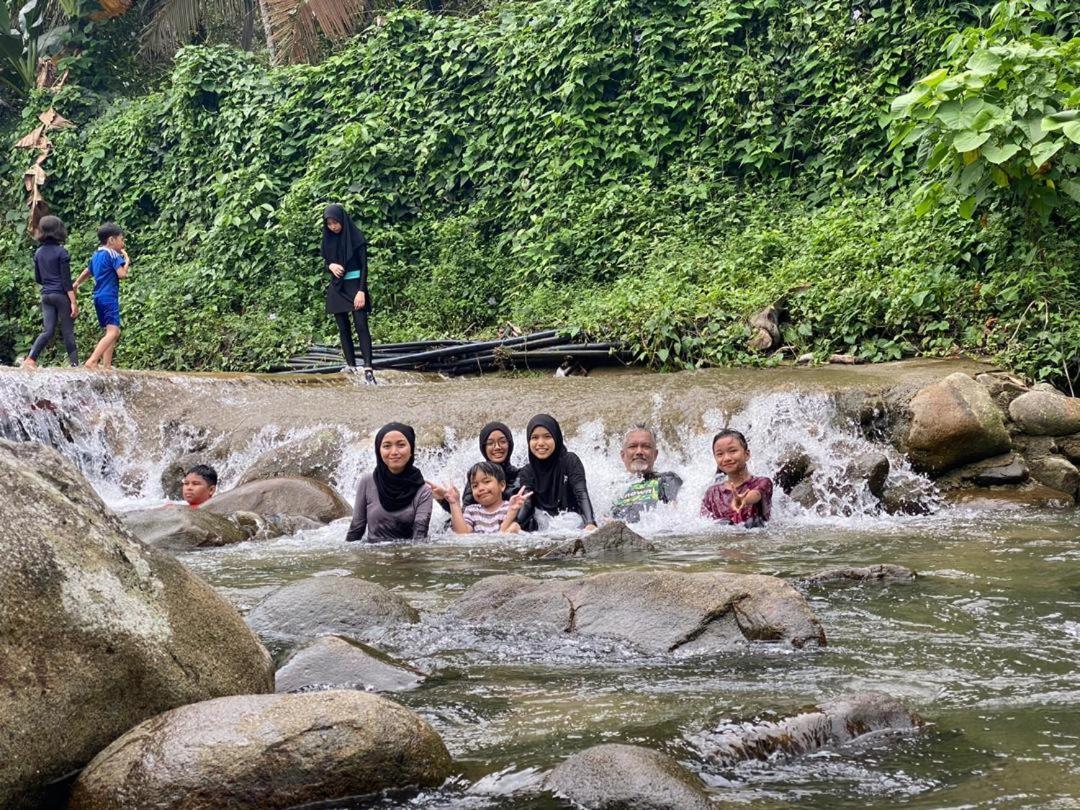 Lopoh Waterfront Budget Chalets Willa Hulu Langat Zewnętrze zdjęcie