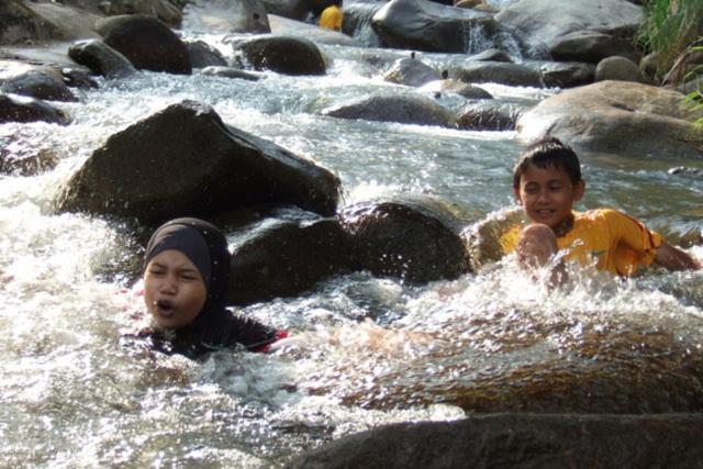 Lopoh Waterfront Budget Chalets Willa Hulu Langat Zewnętrze zdjęcie