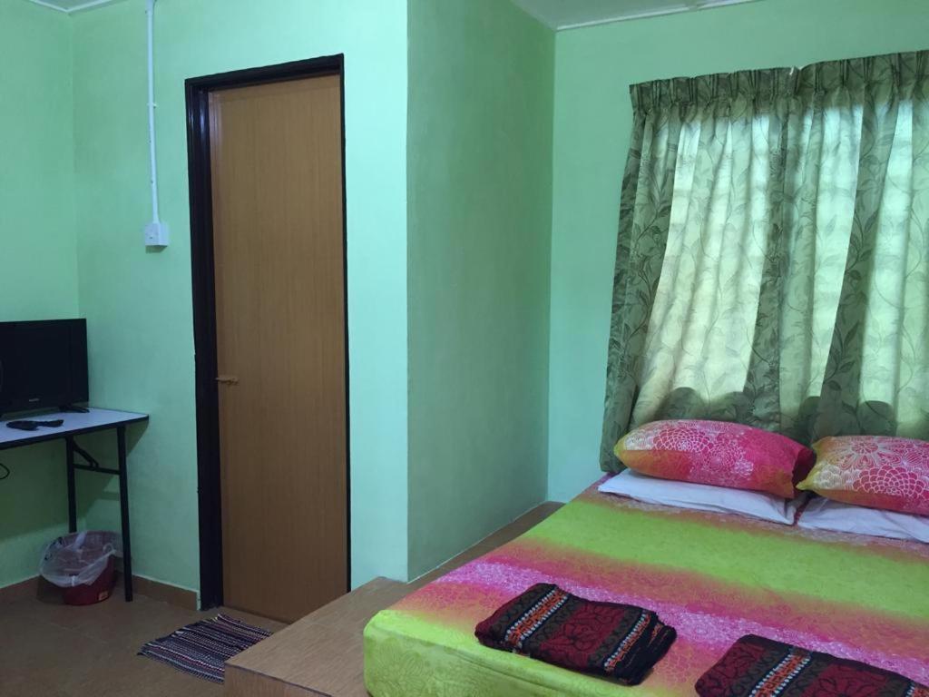Lopoh Waterfront Budget Chalets Willa Hulu Langat Zewnętrze zdjęcie
